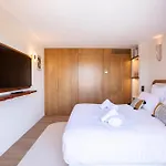 Hotel Tinah