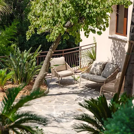 Tinah Hotel Saint-Tropez