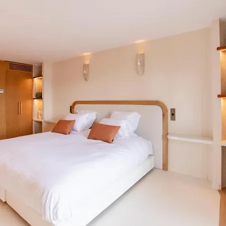 Tinah Otel
