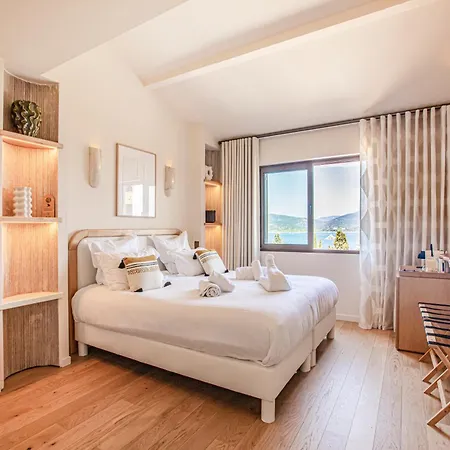 Tinah 4* Saint-Tropez